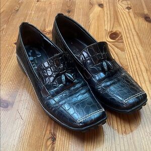 Sesto Meucci Black and dark brown Patent Leather Flats with Crocodile Texture